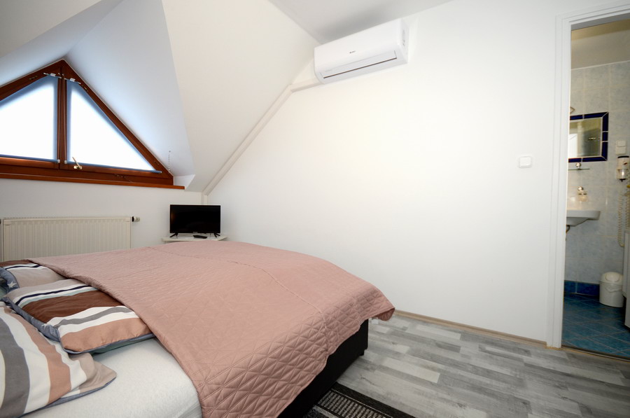 Monika Gästehaus Tapolca - Klimatisierte 2-Zimmer-Wohnung für 4 + 1 Personen